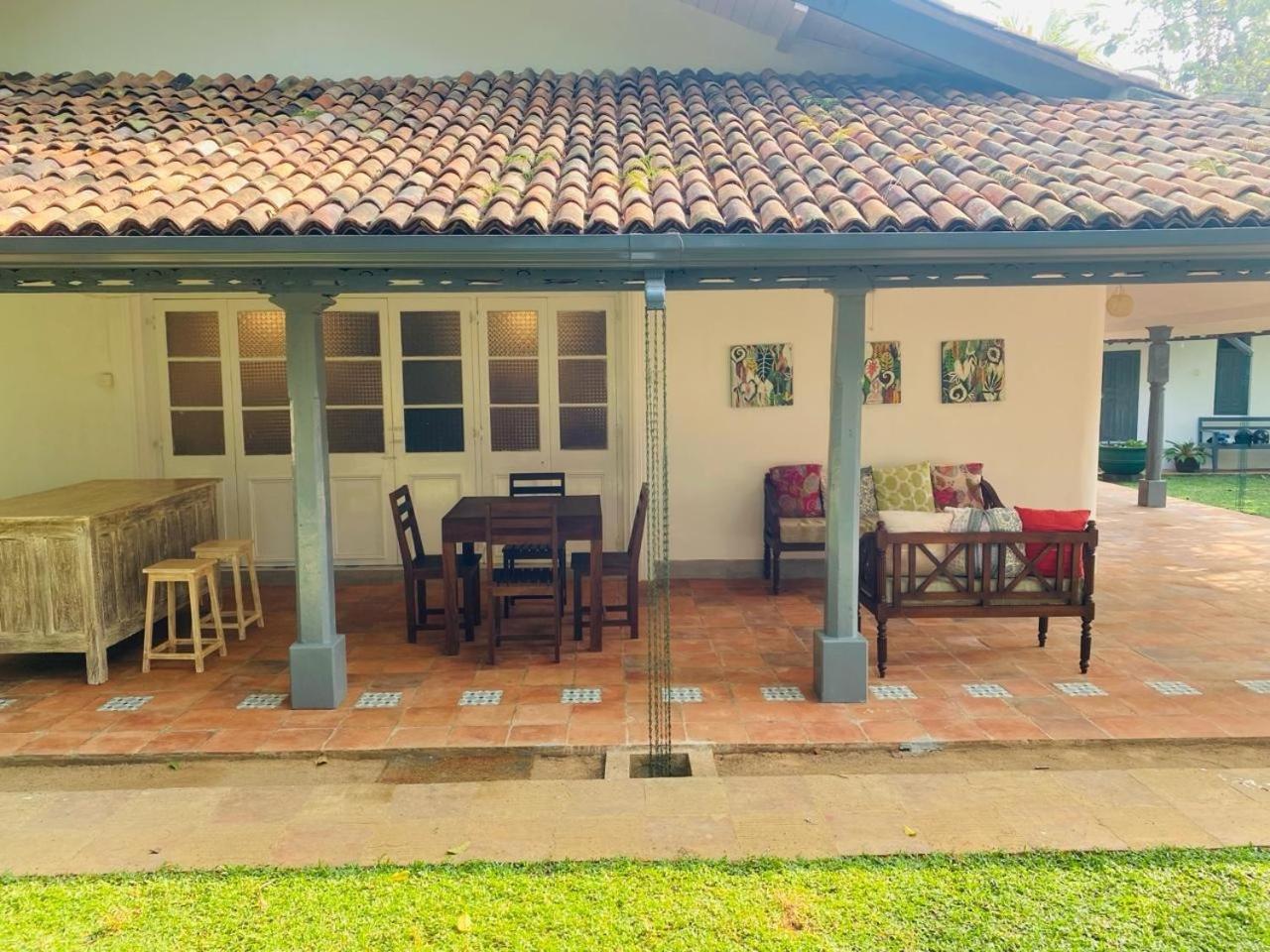 Agora Villa By Esperanza タンガラ エクステリア 写真