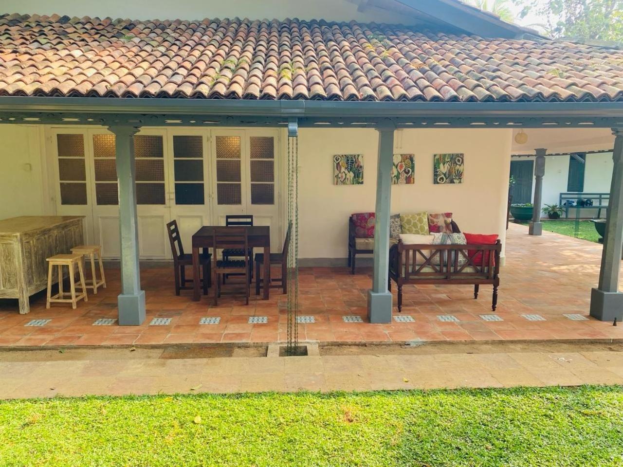 Agora Villa By Esperanza タンガラ エクステリア 写真